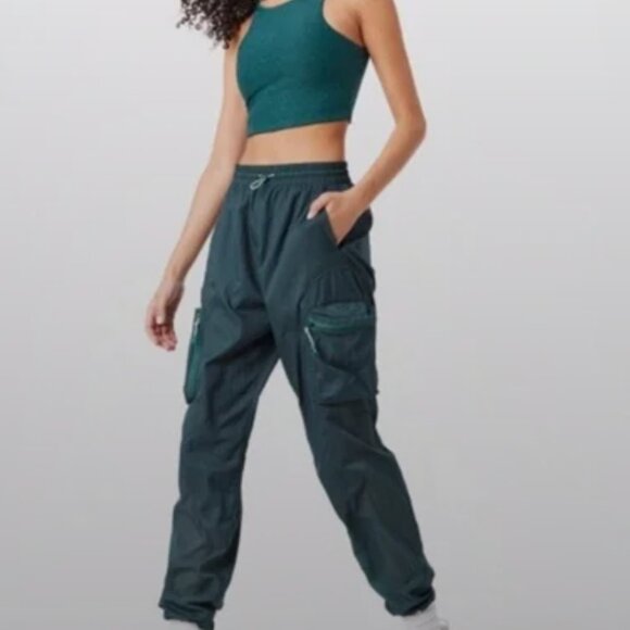Outdoor Voices Pants - Outdoor Voices Windbreaker Pants - Women's M